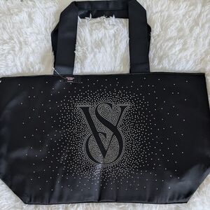 🎄 Victoria's secret tote! NWT 🎄